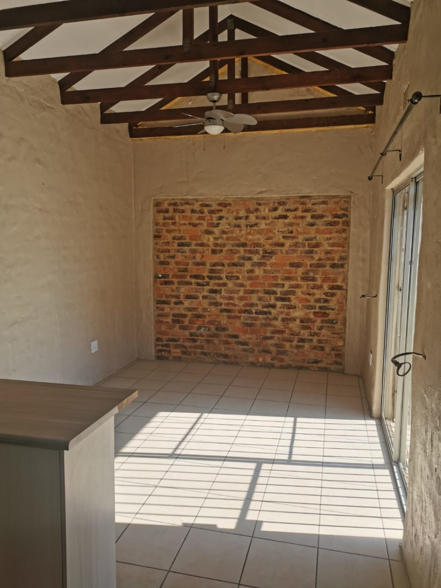 1 Bedroom Property for Sale in Vaalpark Free State